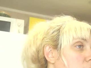 lifehappyoh 99 y. o. naked cam girl loves ohmibod vibration in her tight pussy online