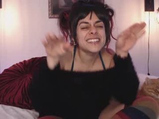 kinky_wild1 99 y. o. cam babe presents private live sex chat with ohmibod in all holes