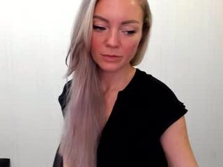adriana_coy_ 24 y. o. blonde cam girl gets her ass stuffed with huge dick