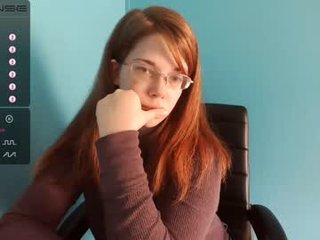 sammy_lyn 32 y. o. sex cam with a horny cute cam girl that's also incredibly naughty