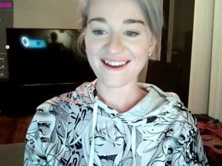 starr1123 0 y. o. sex cam with a horny cute cam girl that's also incredibly naughty