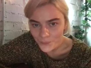 margo_sharm 19 y. o. cam girl loves used ohmibod with your favorite lingerie on camera