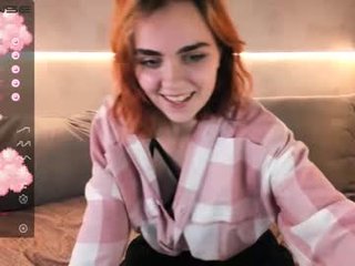 unholydream 20 y. o. lesbian orgy live show for you online