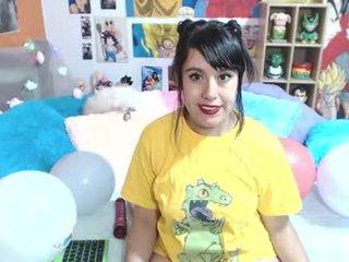 kimberkiss_19_ 28 y. o. cam babe after kissing always gets good fuck