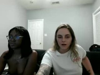 jaseyrae12 27 y. o. blonde cam girl gets her ass stuffed with huge dick