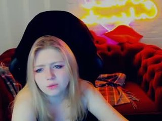 tinkerrbelll 18 y. o. lingerie fetish show in private live sex chat