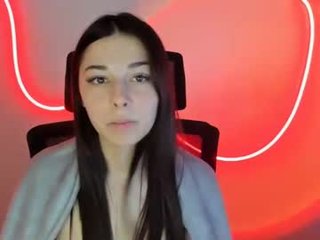 bridget_xo 20 y. o. cam girl wants insert ohmibod in pussy and shows dirty live sex online