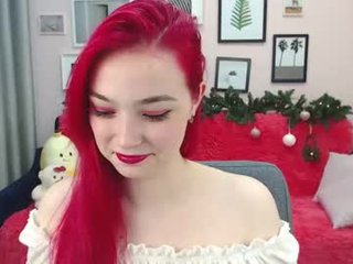 ileanacampbell 20 y. o. english cam girl show his beauty legs online