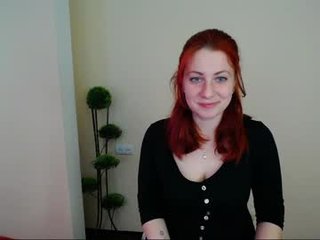 elen_pfeiffer 24 y. o. explore depths of yummy teenage pussy online