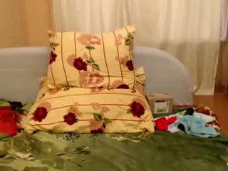 svetifox 42 y. o. cam babe loves gets orgasm from vibrations with a ohmibod in the chatroom