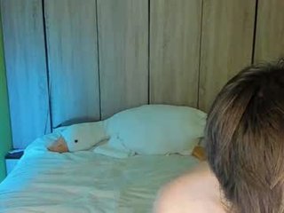 baby_need_sex 0 y. o. french cam girl knows how to suck and how to fuck