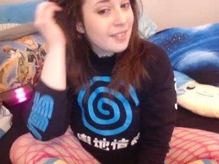 laurachan 25 y. o. cam babe loves squirting after hard sex on live cam