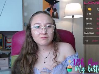skarpio17 19 y. o. cam girl loves oiled ohmibod inserted in her tight pussy online