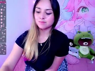 sophi_moreno 0 y. o. horny cam girl loves takes a cock deep in her pussy