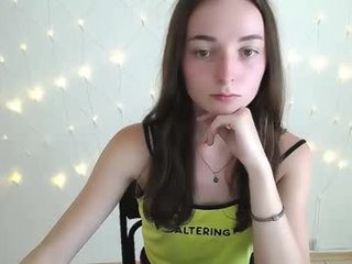 kiss_shy 18 y. o. english cam girl with hairy pussy wants showing dirty live sex