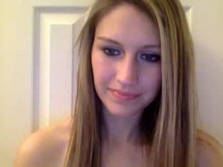 smexxii93 24 y. o. cam girl in beautiful lingerie girl shows off her pussy on camera