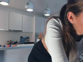 jeancoopera 18 y. o. sex cam with a horny cute cam girl that's also incredibly naughty