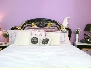 avastasyq 20 y. o. horny lesbian cam girl used ohmibod in her tight pussy online