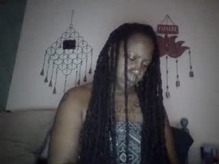 gotcake713 41 y. o. milf cam babe, the real fun began when she is were almost naked online