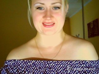 newanna 25 y. o. cam girl in private chat fulfills your desire online