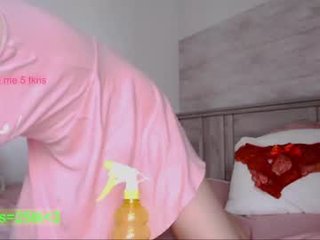 ju_di_ 0 y. o. cam girl ohmibod stuck so deep that shaking legs