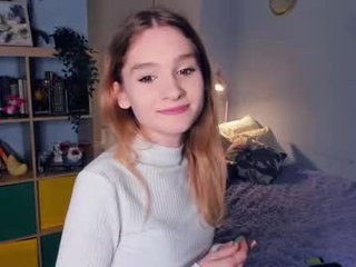 shiningdawn 18 y. o. sex cam with a horny cute cam girl that's also incredibly naughty