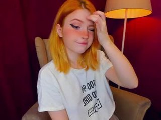 pocketrocket_ 22 y. o. cam babe with small tits playing with pink ohmibod